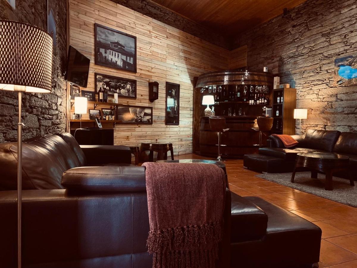 Quinta Da Casa Cimeira, Guest House, Wines & Food Farm stay