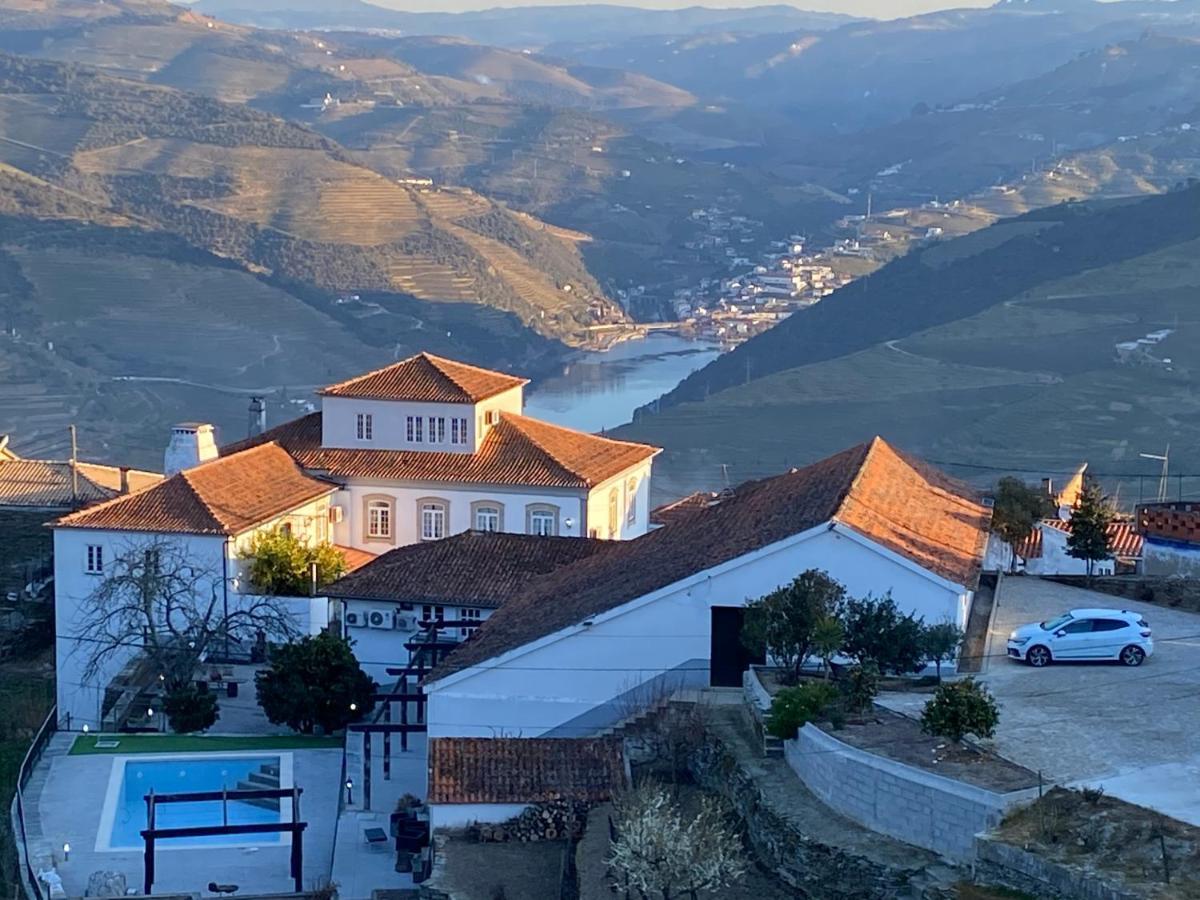 Quinta Da Casa Cimeira, Guest House, Wines & Food Farm stay *